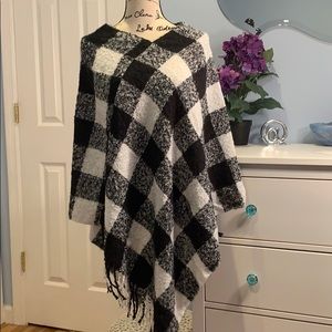 Soft 2 Tone Buffalo Plaid Long Fringe Poncho